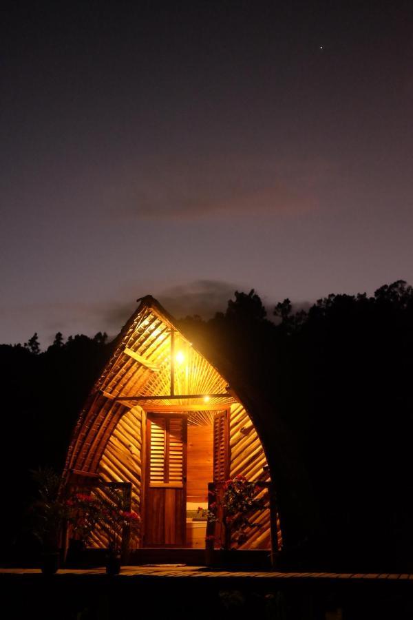 Palayan Paradise Huts San Vicente  Esterno foto